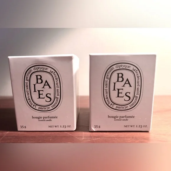 NEW Diptyque Baies mini candles set of two. - Picture 3 of 3
